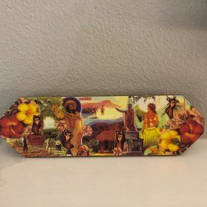 Handcrafted Jewelry/Belt Hanger in Hawaiian Motif